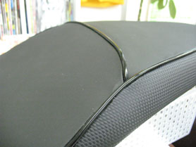 ノザワオリジナルバイクザシートに更なる加工を加えて・・・